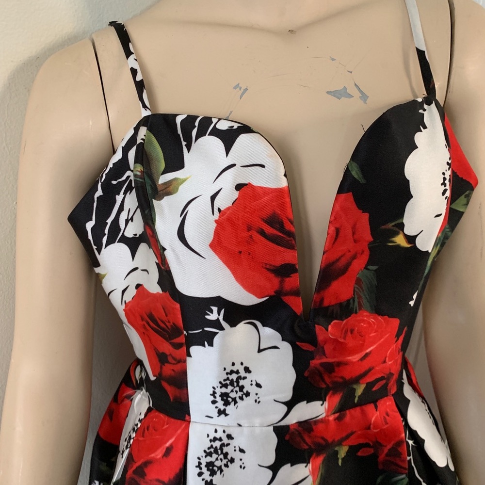 floral midi dress- structured size 8, 10